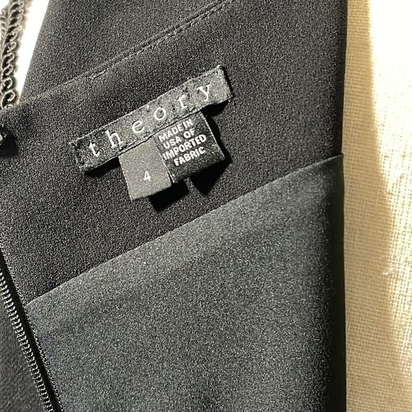 Theory Minaeon Contrast-Trim Crepe Sleeveless Sheath Dress in Black size 4 - Picture 13 of 14